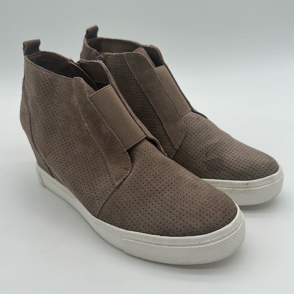 Steve Madden Wavery Women Bootie Boots Brown Suede Pull On Size 8.5 Medium